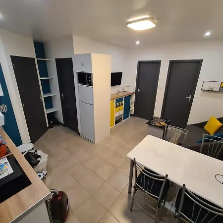 Maison 2 Parking Linge De Lit Fourni