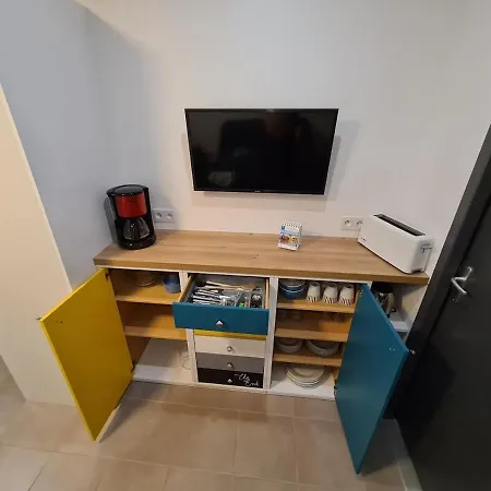 Maison 2 Parking Linge De Lit Fourni 度假居 莱萨布勒-多洛讷